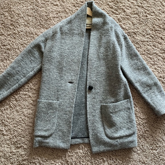Solid Grey Aritzia Wilfred Free Off-Duty Jacket - Picture 2 of 6